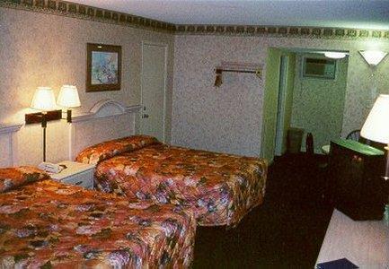 Sea Dunes Oceanfront Motel Myrtle Beach Room photo